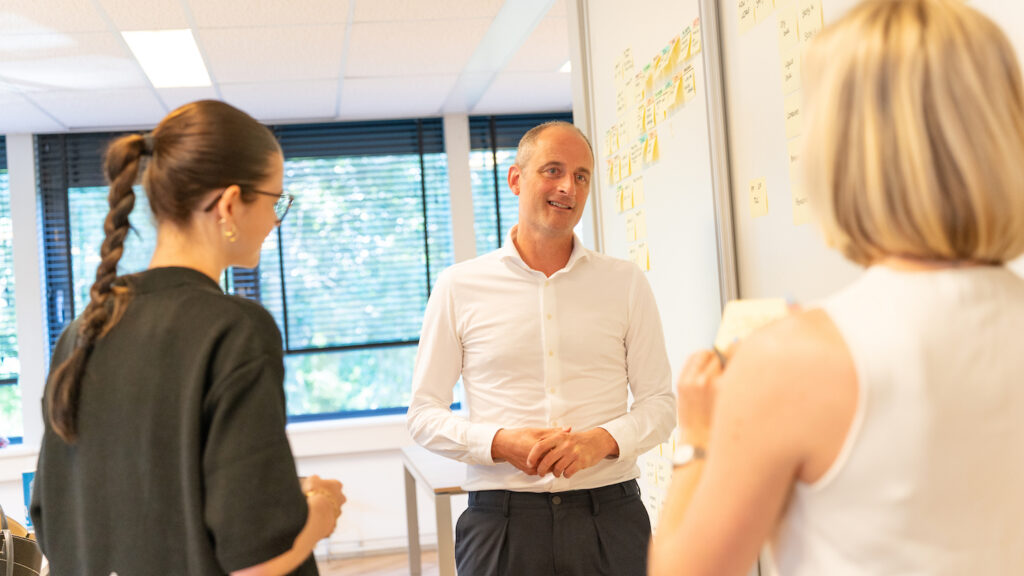 positioning your brand in the maritime market, logistics positioning marketing, frans swarttouw